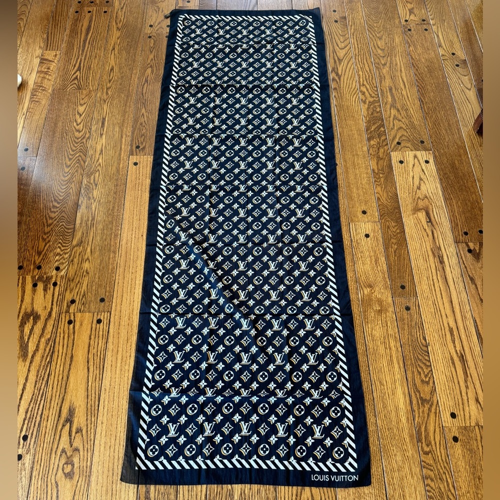 AUTH LOUIS VUITTON Scarf